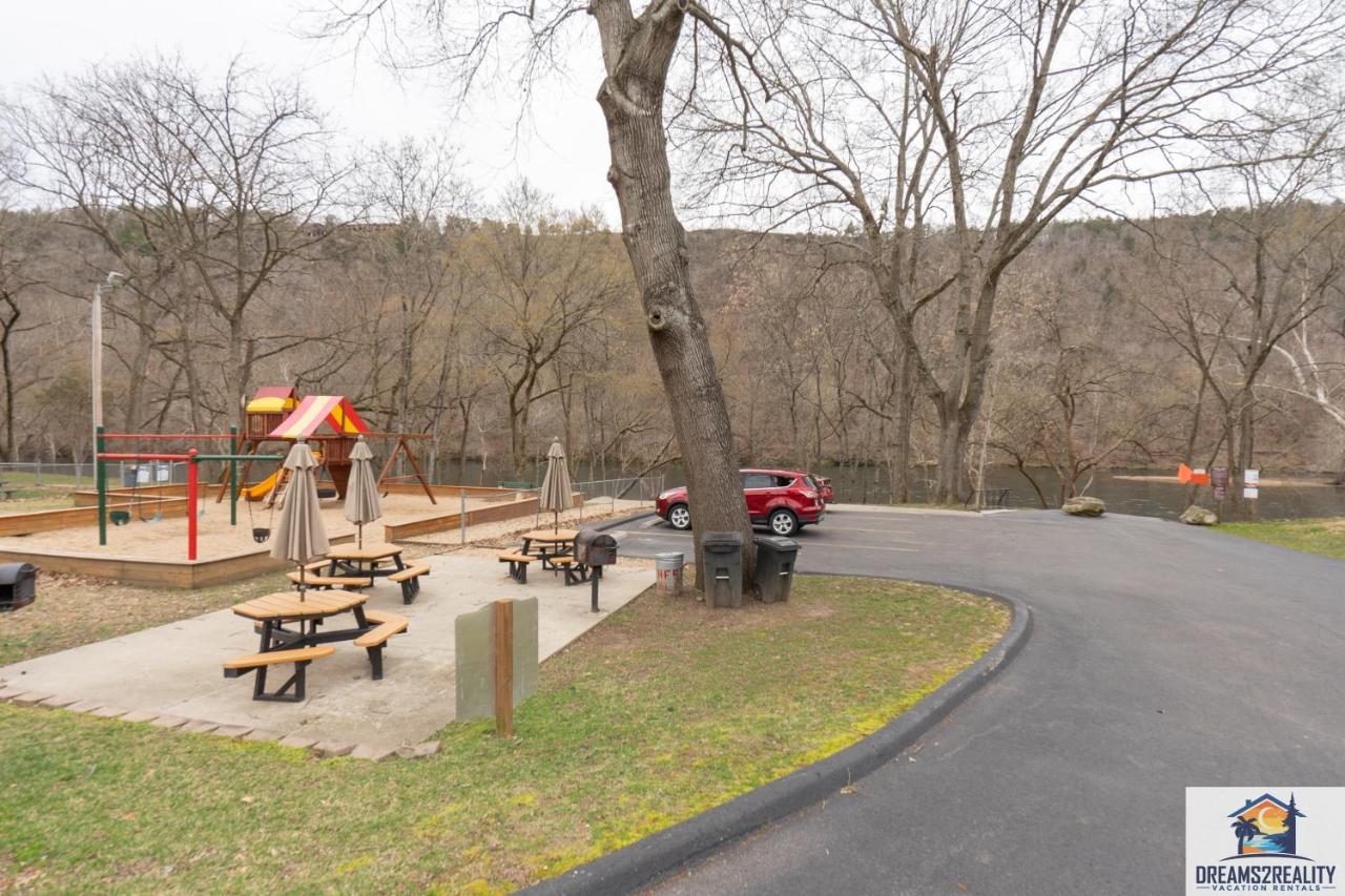 3Br Condo With Lake View - Trout Fishing - Playground - 2 Pools - Free Tickets Included - Pr69-9 Branson Esterno foto